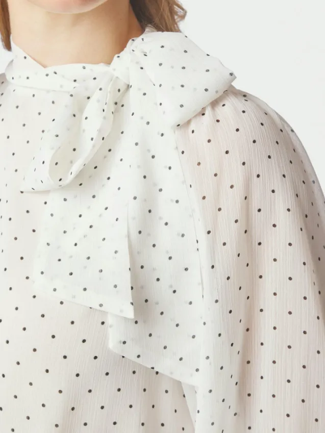Dorellie Dot Blouse Offwhite
