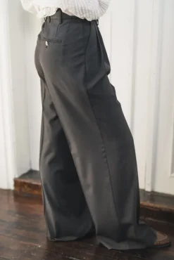Dori Super Wide Dark Brown