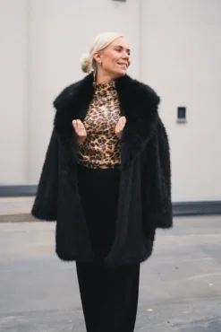 Drama Coat Black