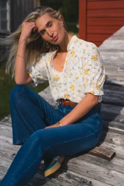 Eivor 2/4 Shirt M Yellow Flower