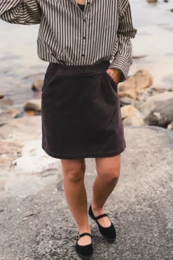 Ella HW Skirt Black Coffee