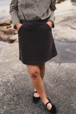 Ella HW Skirt Black Coffee