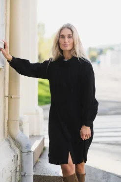 Elsa Asana Dress Black