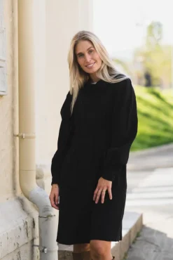 Elsa Asana Dress Black
