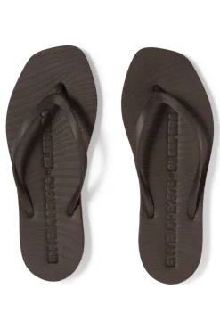 Envelope 1976 x Sleepers Truffle