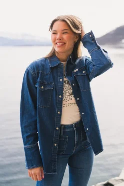 Essential Western Shirt Ripe Berry