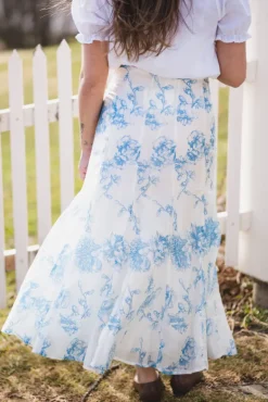 Evangelia HW Skirt M Blue Flower
