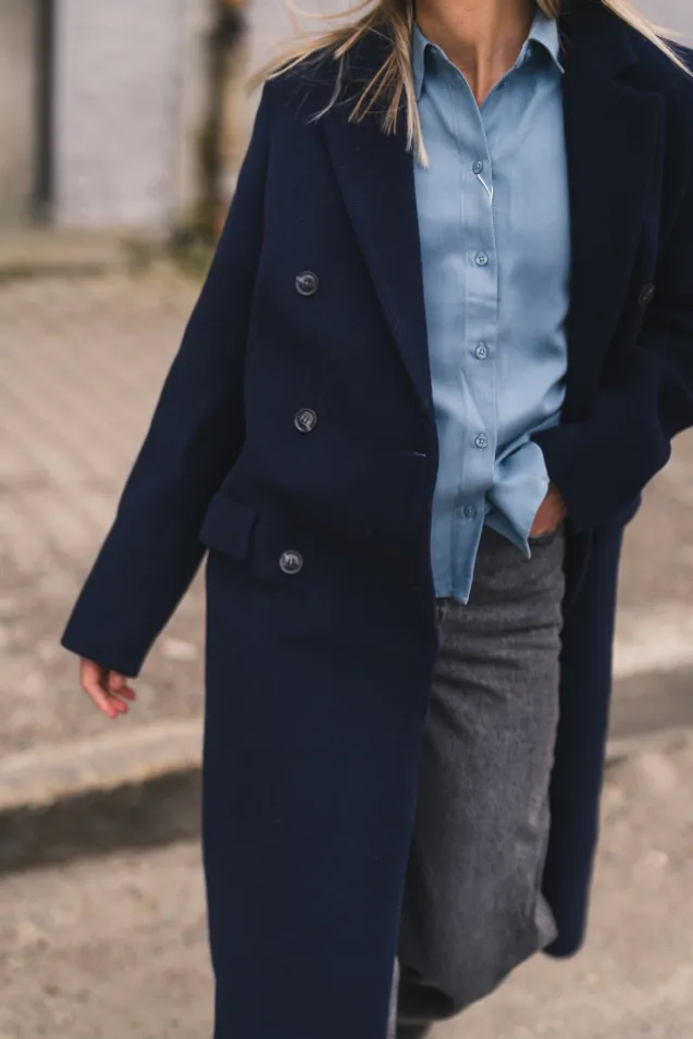 Falcon Coat 11104 Salute