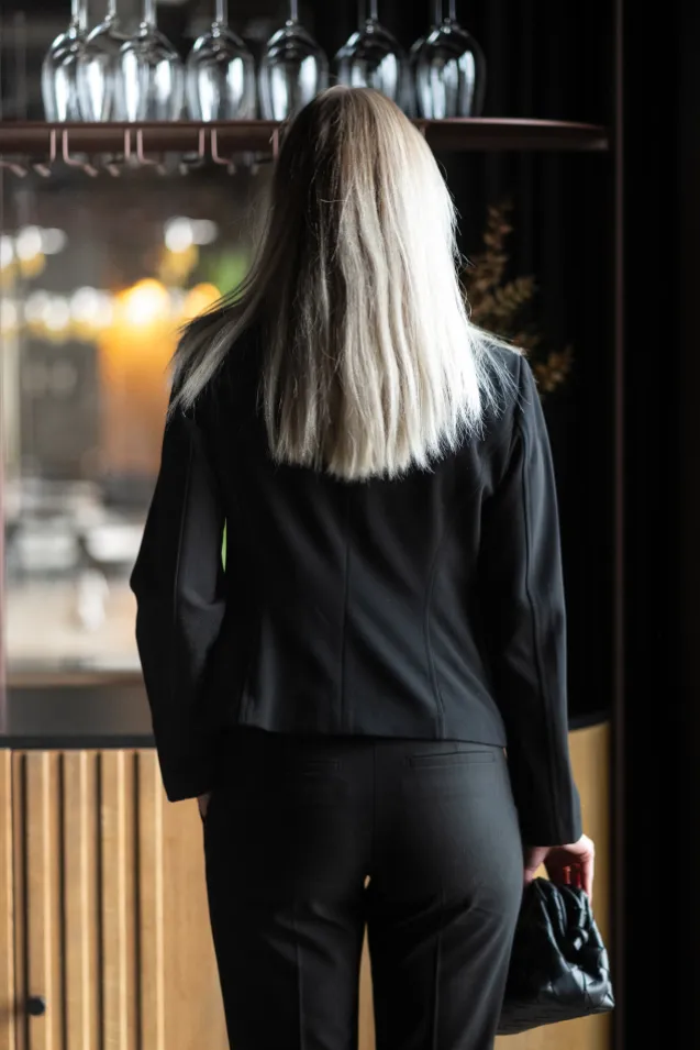 Favo LS Blazer Top Black