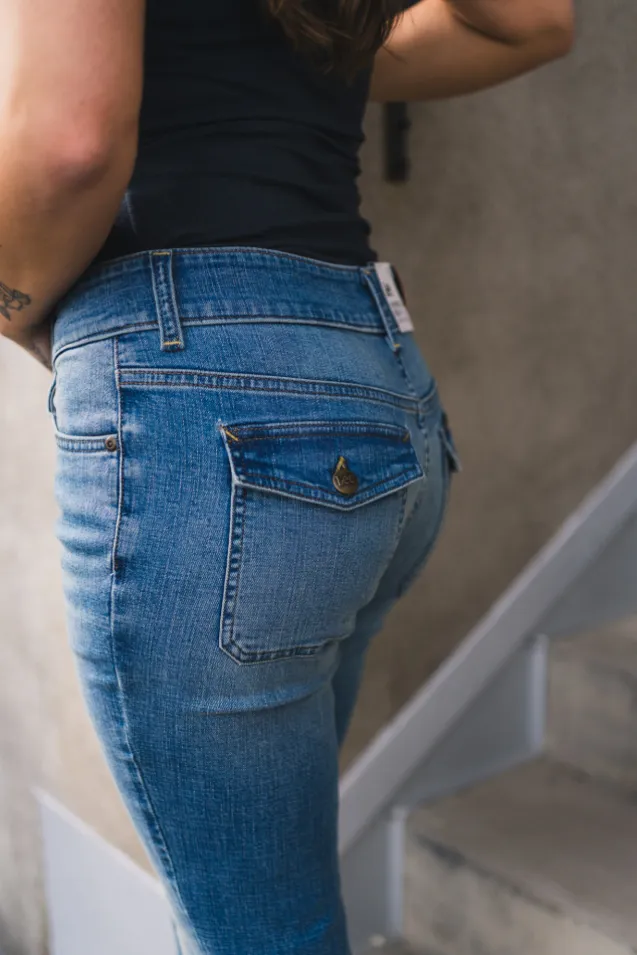 Flap Pocket Jessica Flowing River