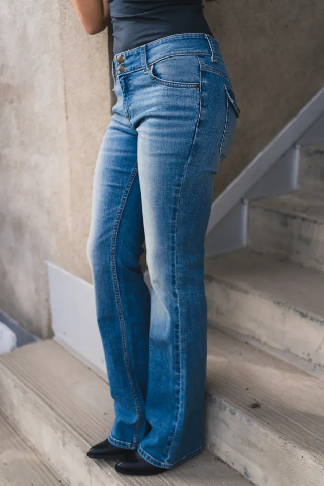 Flap Pocket Jessica Flowing River
