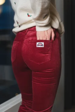 Flare Earth Red