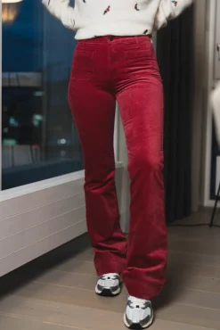 Flare Earth Red