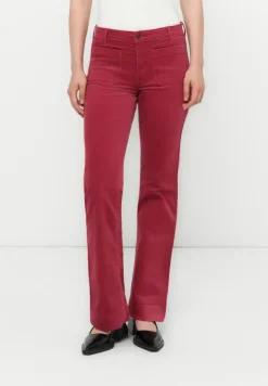 Flare Earth Red
