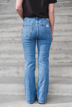 Flare Indigo Rush