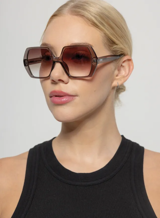 Fleur Transparent Olive