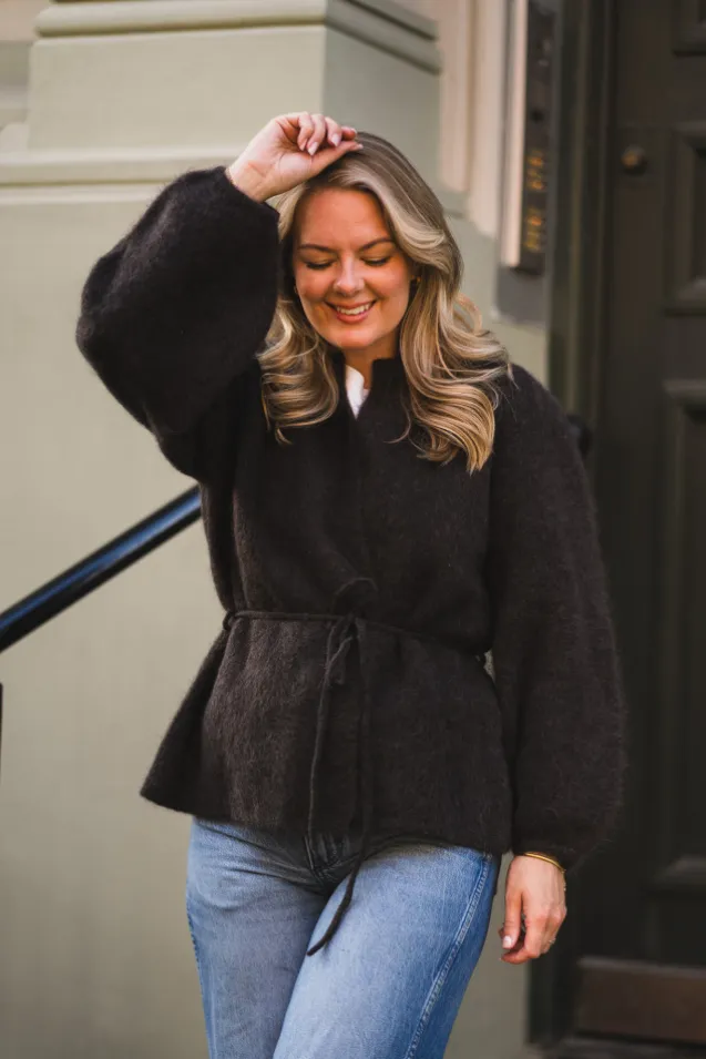 Fredrikke Chunky Cardigan Dark Brown