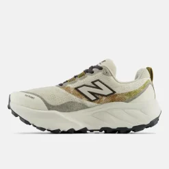 FreshFoam Hierro v9 Angora/Basil Oil