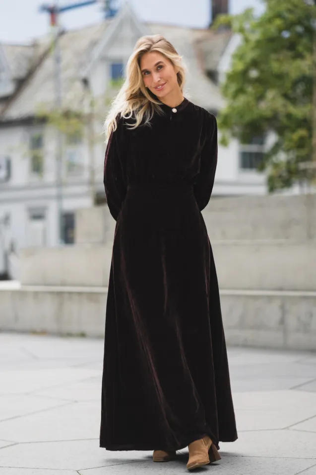 Greta Velvet Long Dress Chocolate