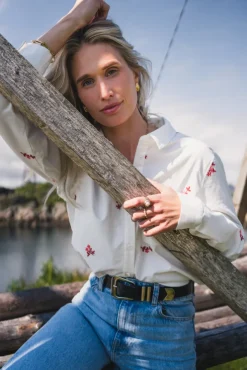 Gudrun Nora Shirt EMB Bright White/Tea Rose Flower