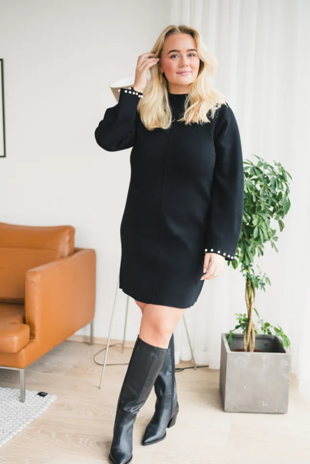 Hama LS Pearl Knit Dress Black