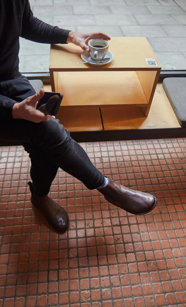 Helsinki Leather Cocoa Brown