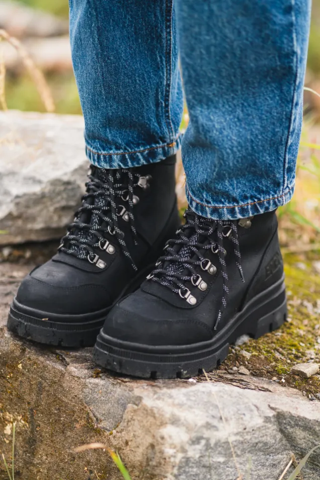 Hiking Boots New Black