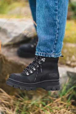 Hiking Boots New Black