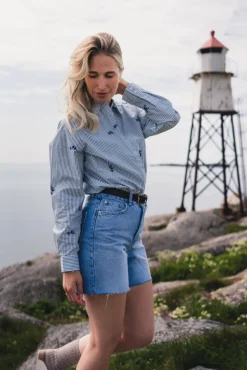 Ida Maja Shirt STP EMB Bright White/Quiet Harbor Flower