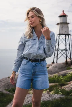 Ida Maja Shirt STP EMB Bright White/Quiet Harbor Flower