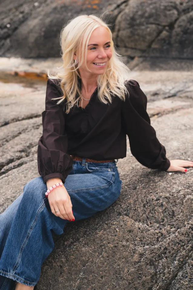 Ida Maja V Shirt Black Coffee