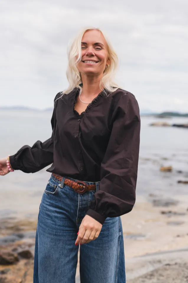 Ida Maja V Shirt Black Coffee