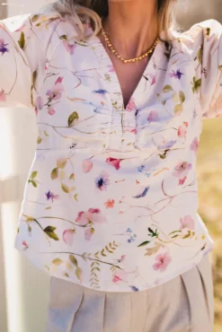 Irina Flower Blouse Offwhite