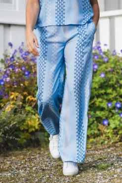 Isadora Pants Skyway