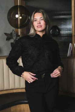 Isak Embroidery Shirt Black