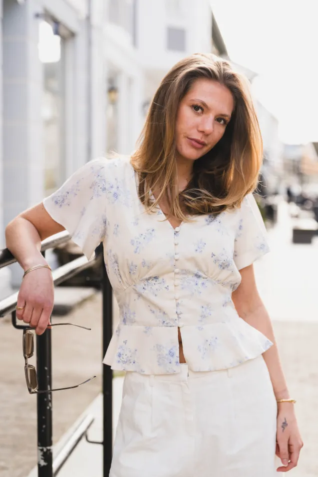 Jasmin Delicate Flower Blouse Creme