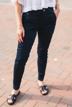 Jolie 606 Navy