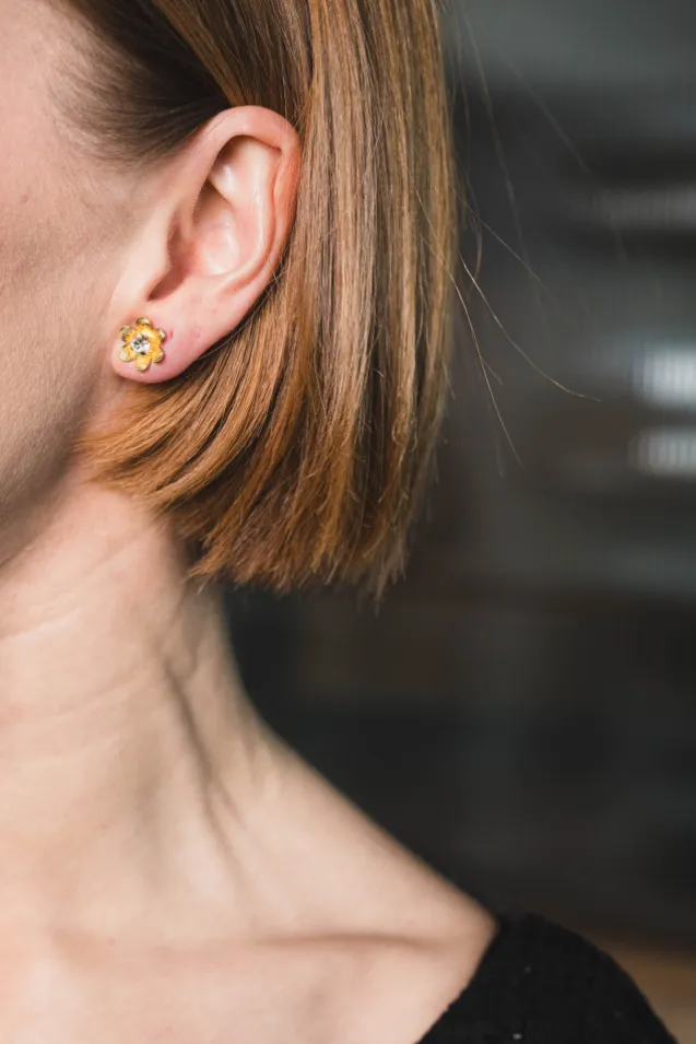 Juni Stud Earrings Gold Crystal