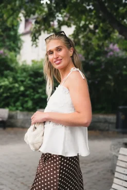 Kaela Heavy Sateen Lace Top Pearl