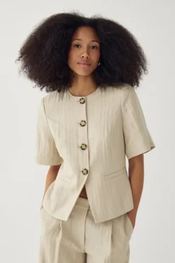 Kasaundra Blazer Oyster