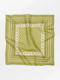 Lacia Cotta Scarf Golden Cypress Green