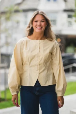 Lelo Fitted Shirt Chamomile