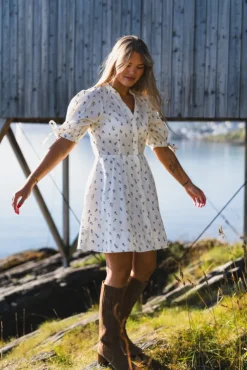 Lia Dress White Anemone