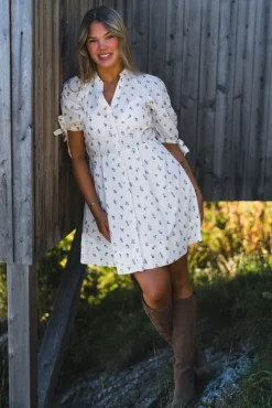 Lia Dress White Anemone