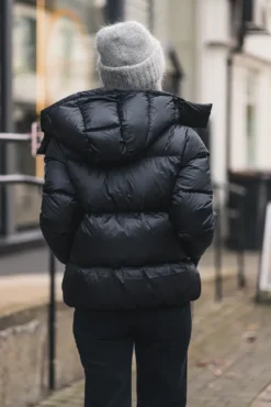 Lucie Boxy Black