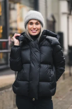 Lucie Boxy Black
