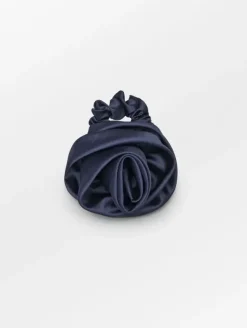 Luster Rosea Scrunchie Blue Nights