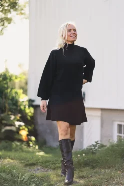 Mercy East M Pullover Black