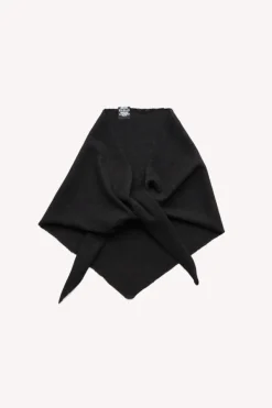 Mina Merino Scarf Black