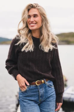 Mira Amalie Pullover Black Coffee